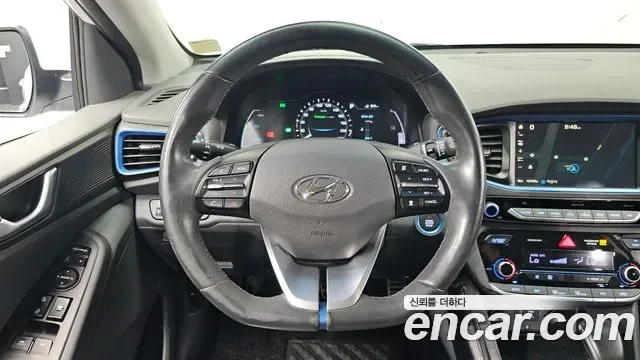 Hyundai Ioniq Ionic Hybrid, 2016 — фото 15