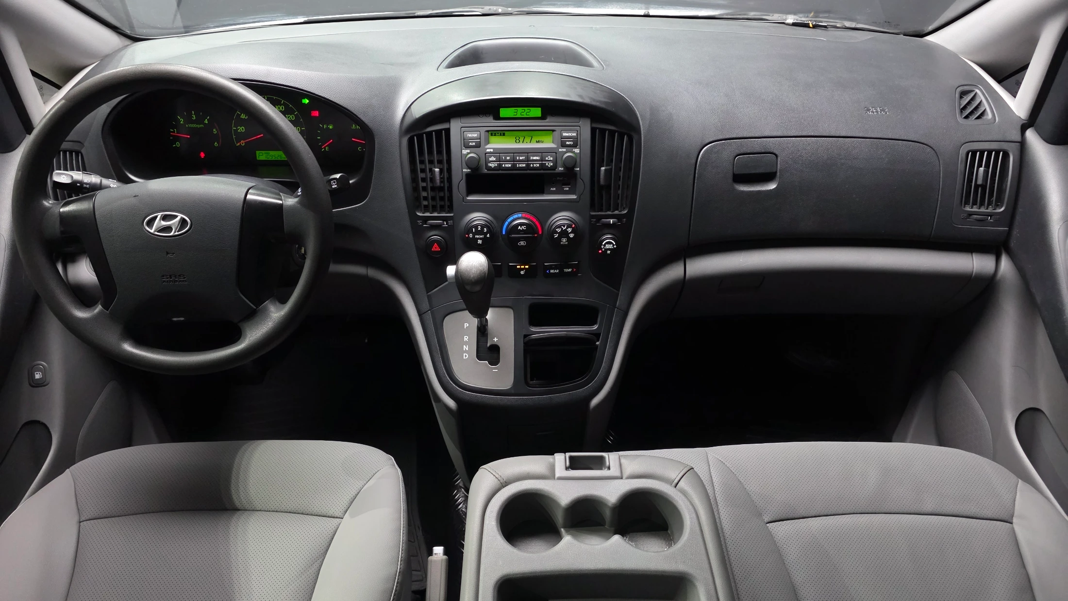 Hyundai Starex Grand Starex, 2013 — фото 7