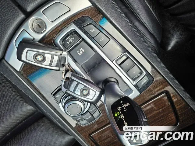 BMW 7-Series F01, 2012 — фото 17