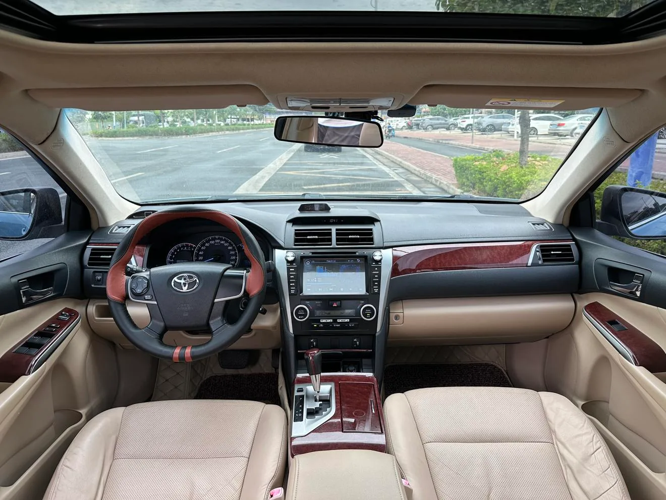 Toyota Camry, 2012 — фото 10