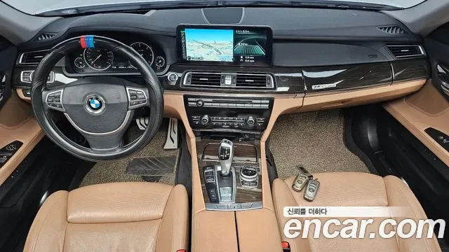 BMW 7-Series F01, 2013 — фото 4