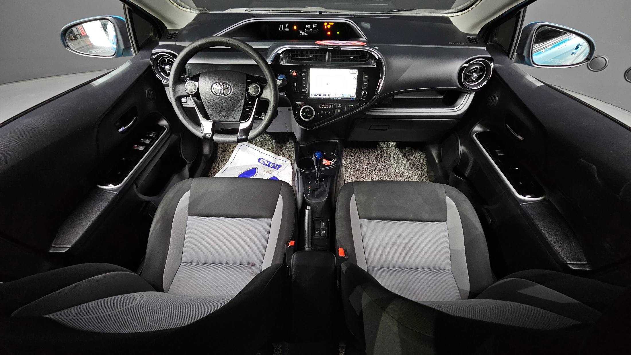 Toyota Prius C, 2018 — фото 7
