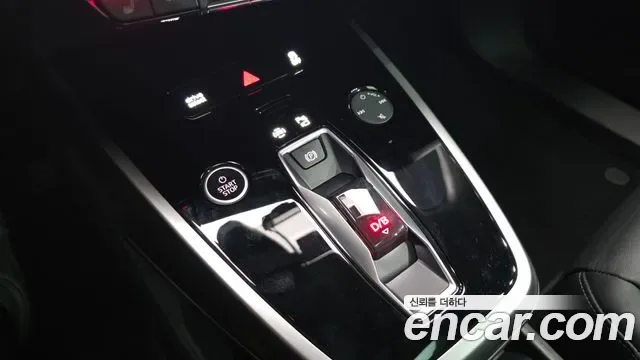Audi Q4 E-Tron F4, 2025 — фото 9