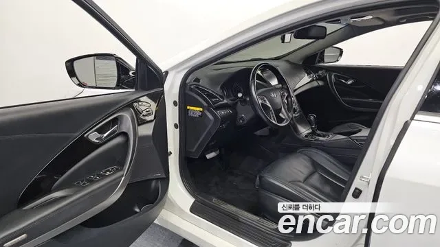 Hyundai Grandeur HG Hybrid, 2014 — фото 10