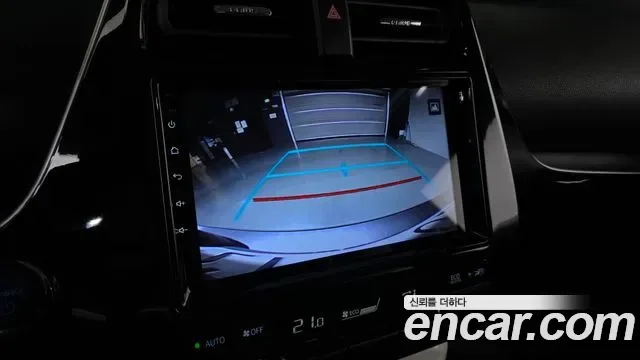 Toyota Prius, 2016 — фото 16