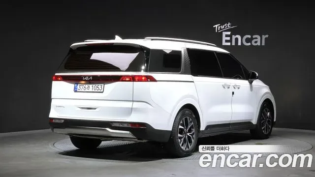 Kia Canival Carnival, 2022 — фото 2