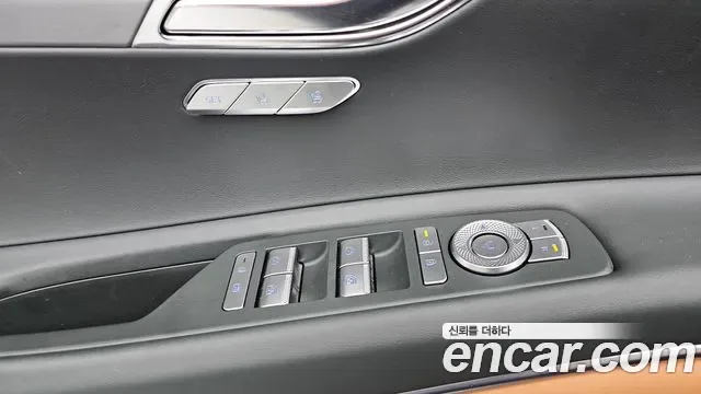 Genesis Gv80, 2025 — фото 19
