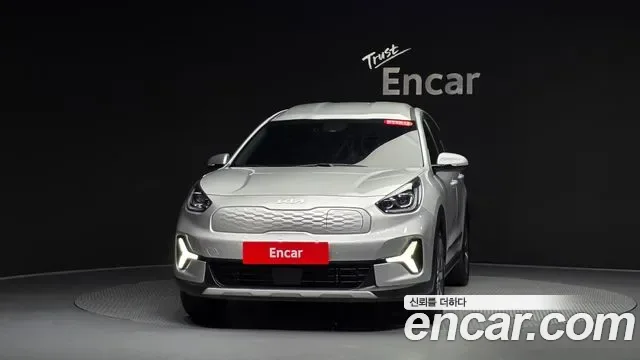 Kia Niro Plus, 2022 — фото 3