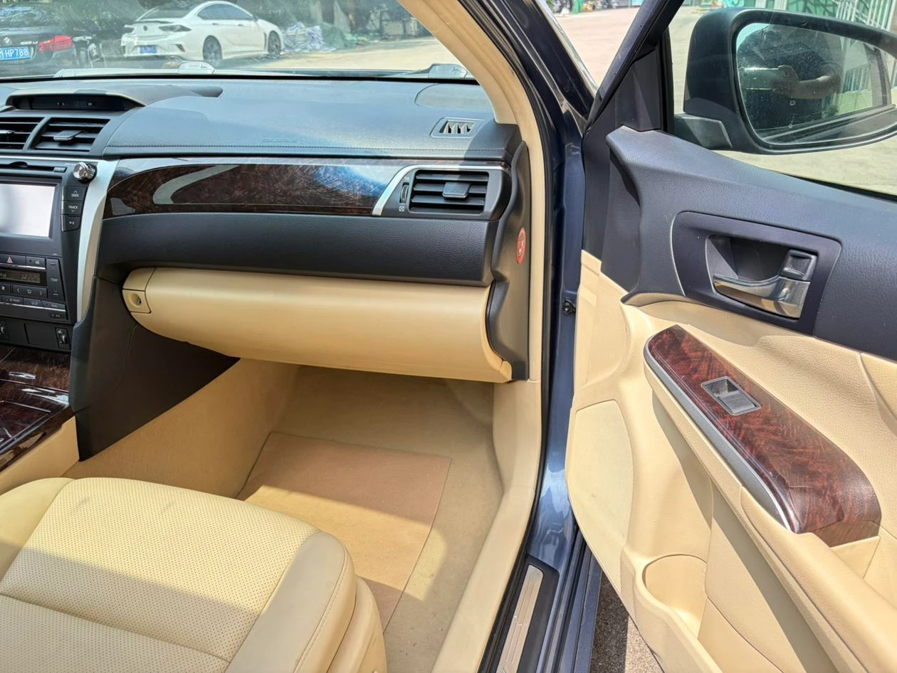 Toyota Camry, 2015 — фото 28