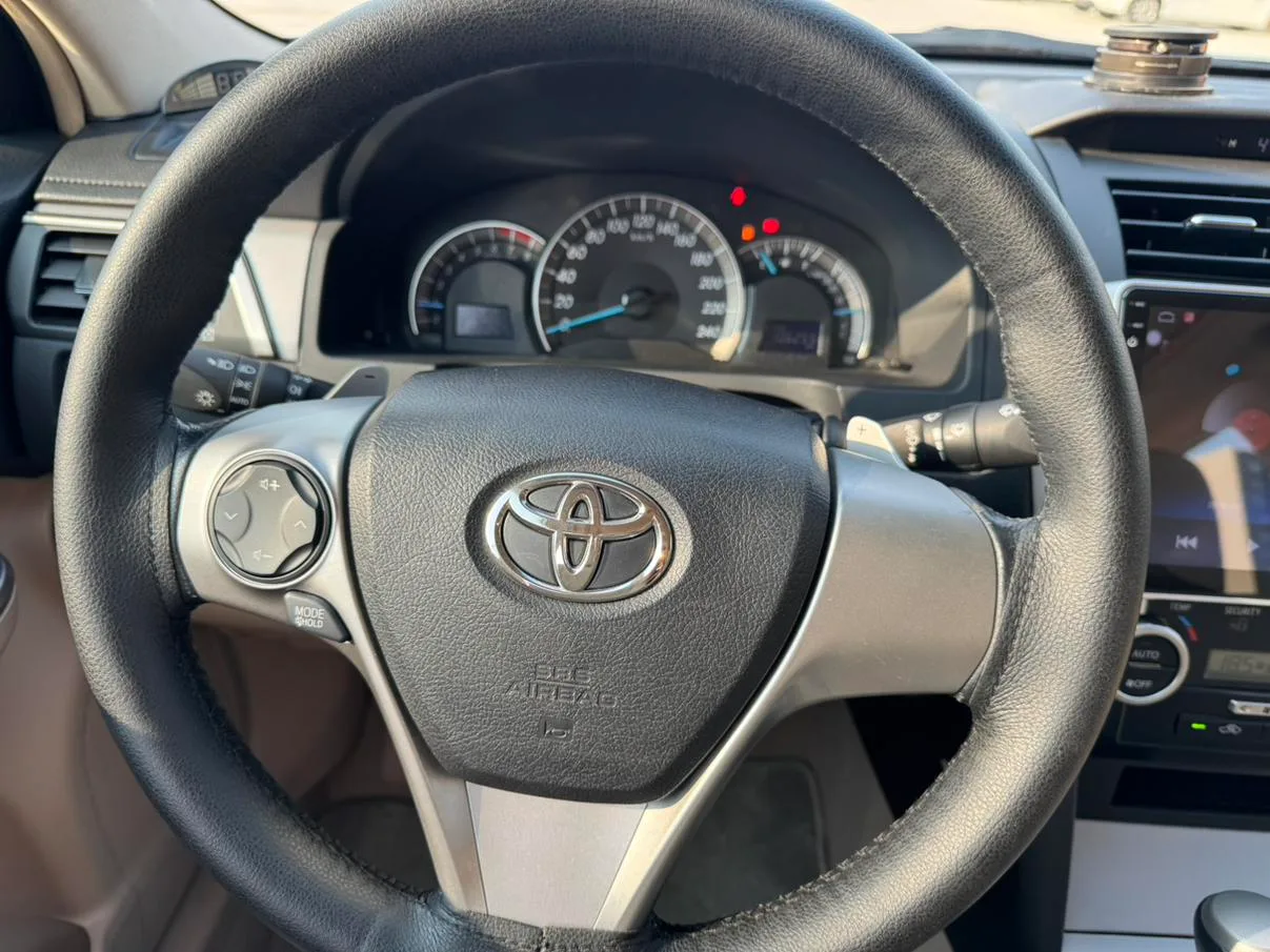Toyota Camry, 2012 — фото 18
