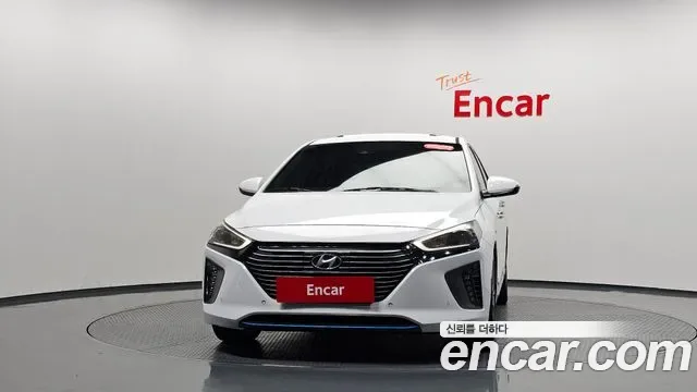 Hyundai Ioniq Ionic Hybrid, 2016 — фото 3