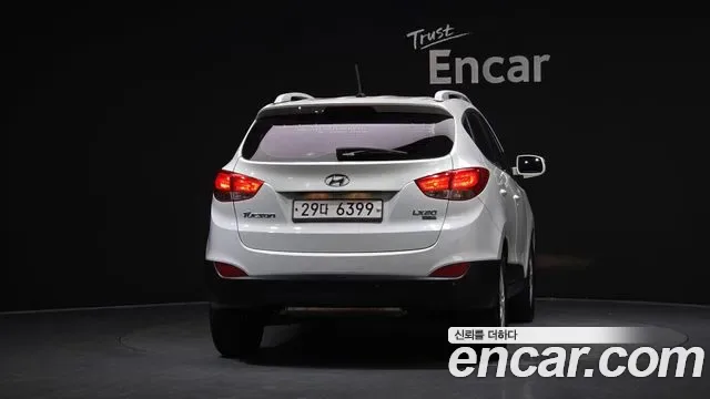 Hyundai Tucson ix, 2011 — фото 4