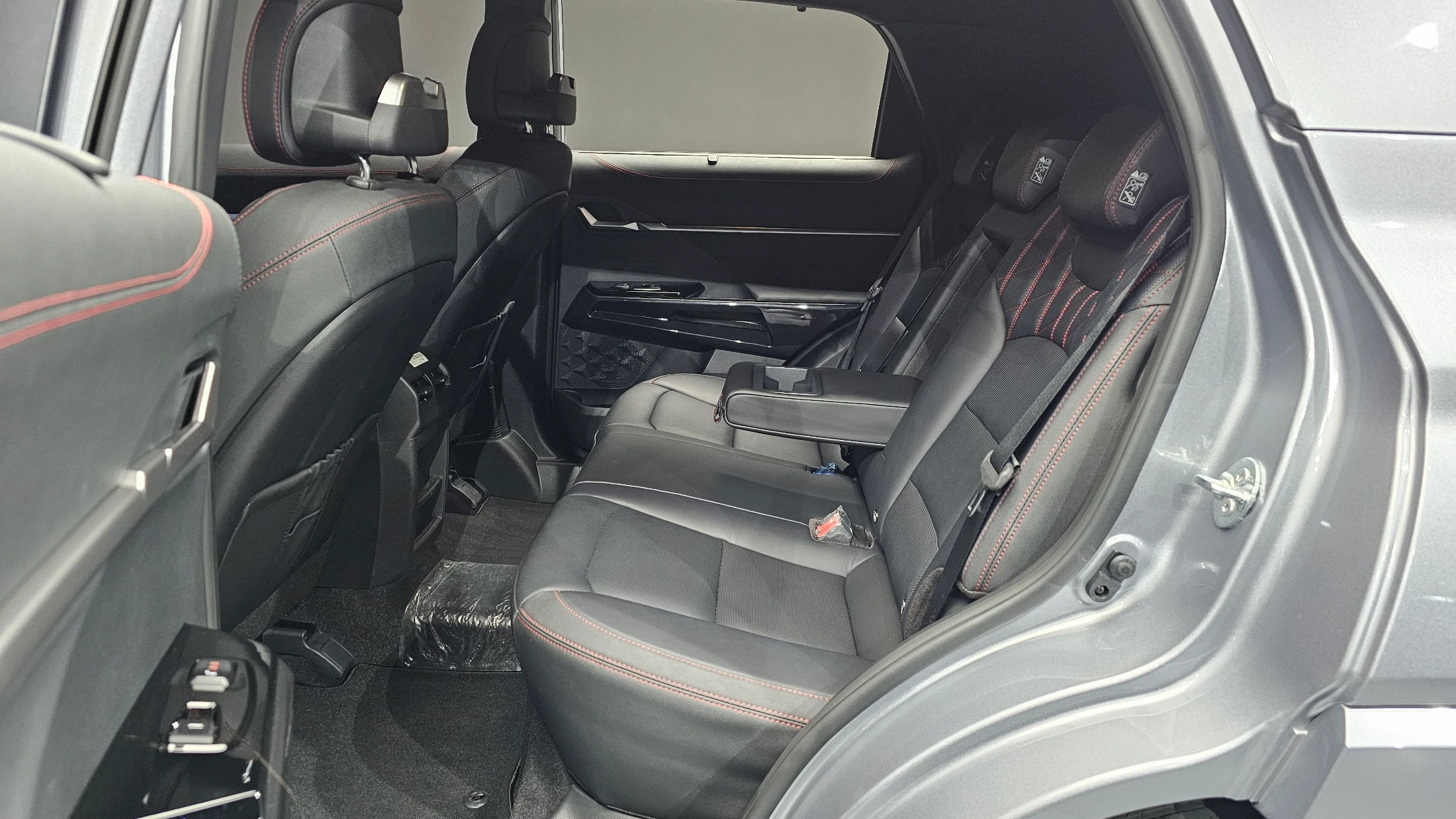 KG_Mobility_Ssangyong Actyon Activian, 2025 — фото 11