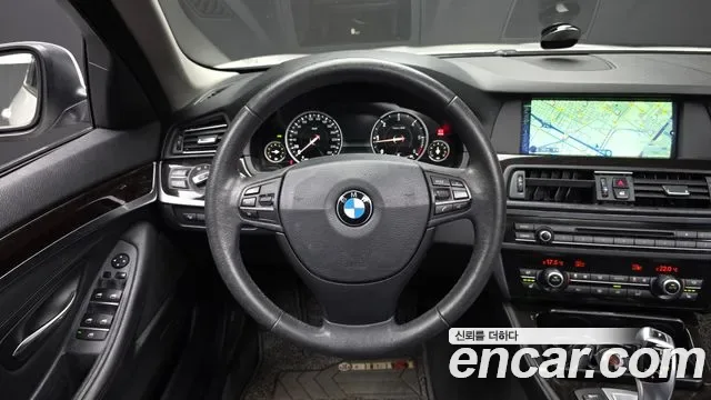 BMW 5-Series F10, 2013 — фото 13