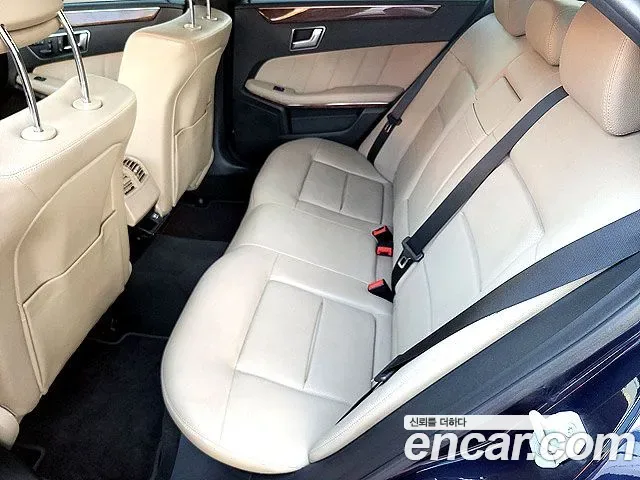 Mercedes-Benz E-Class W212, 2013 — фото 18