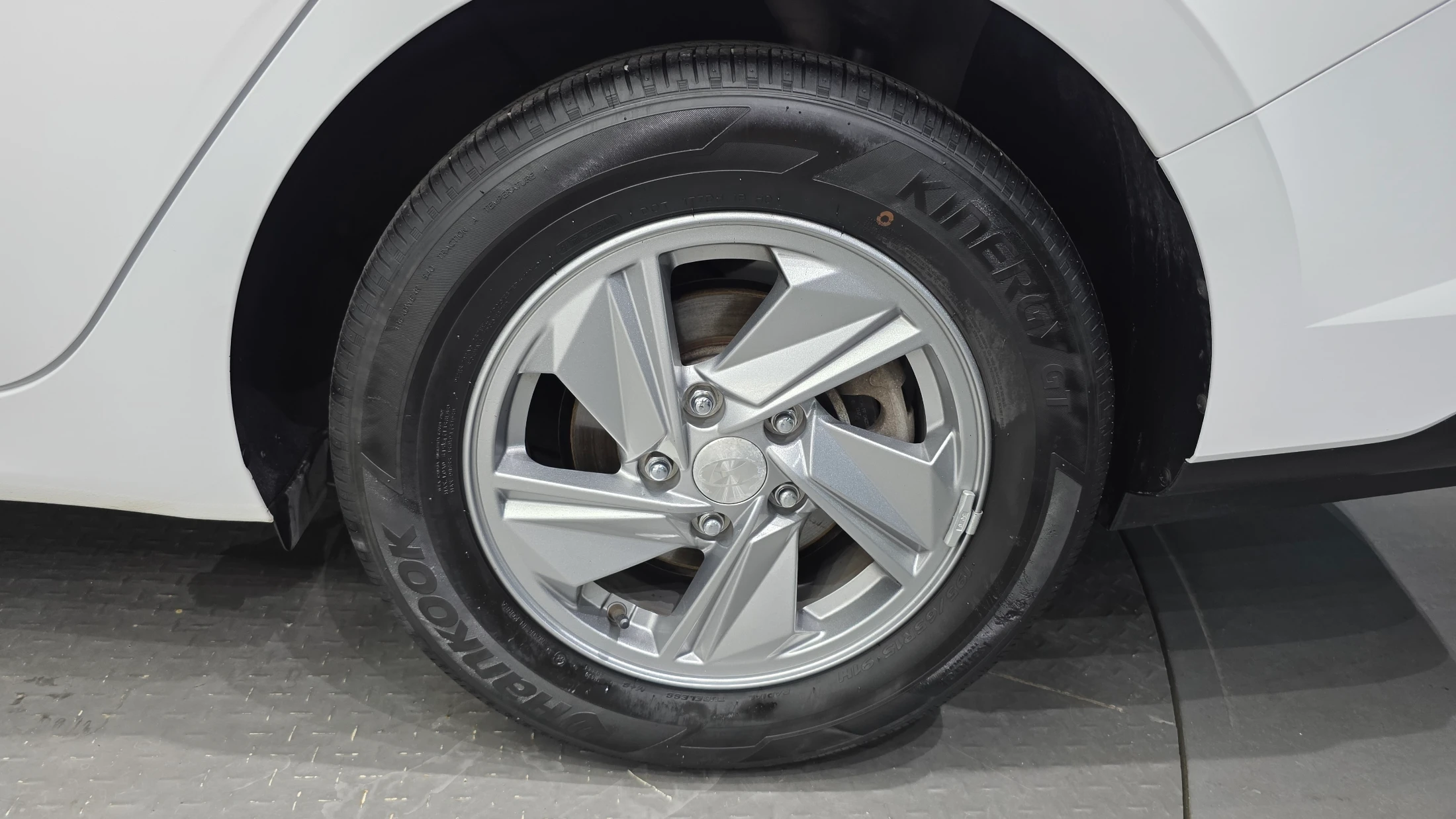 Hyundai Avante CN7, 2023 — фото 21