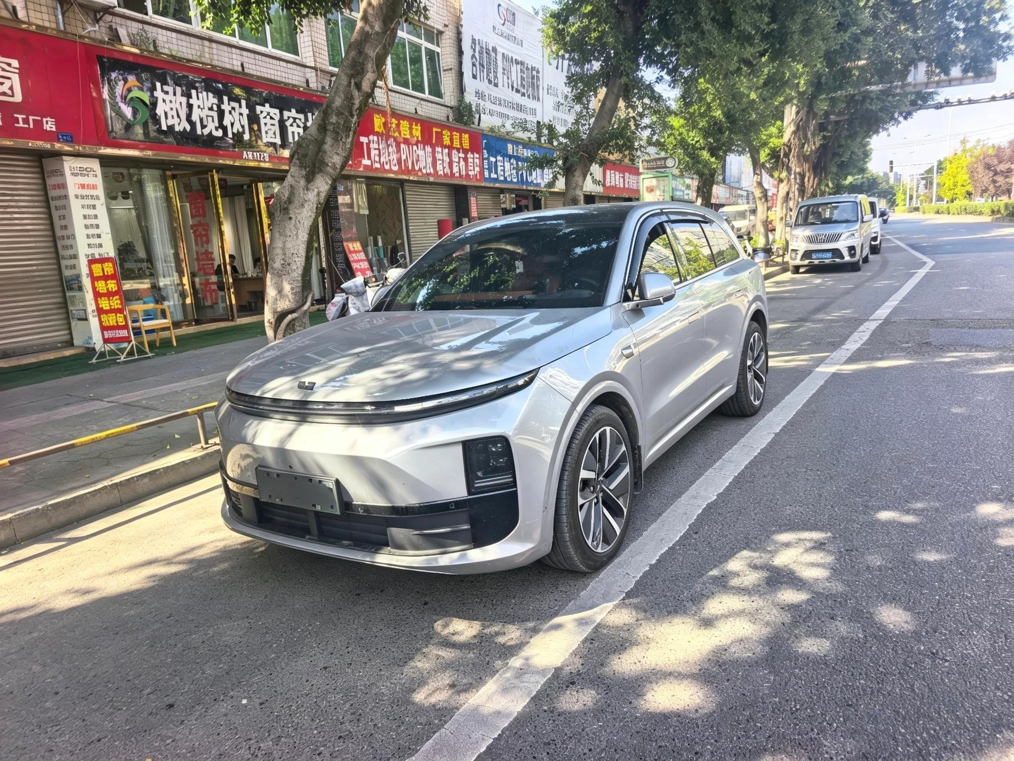 Li Auto Ideal L6