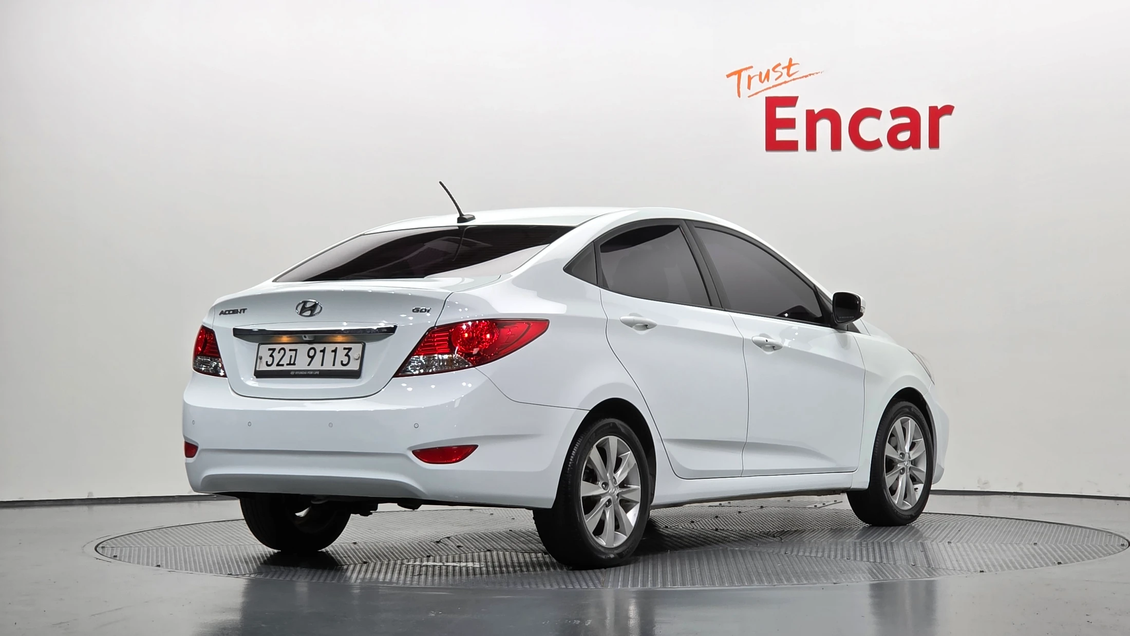 Hyundai Accent, 2012 — фото 2
