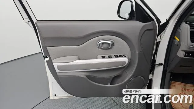 Kia Soul EV, 2018 — фото 24