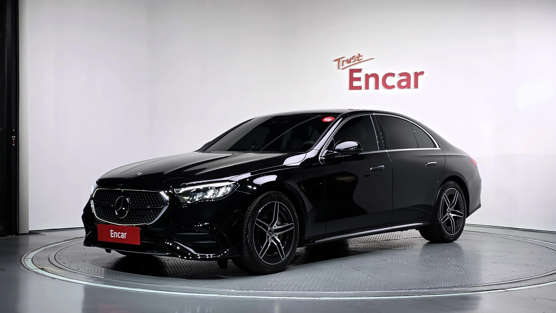 Mercedes-Benz E-Class W214