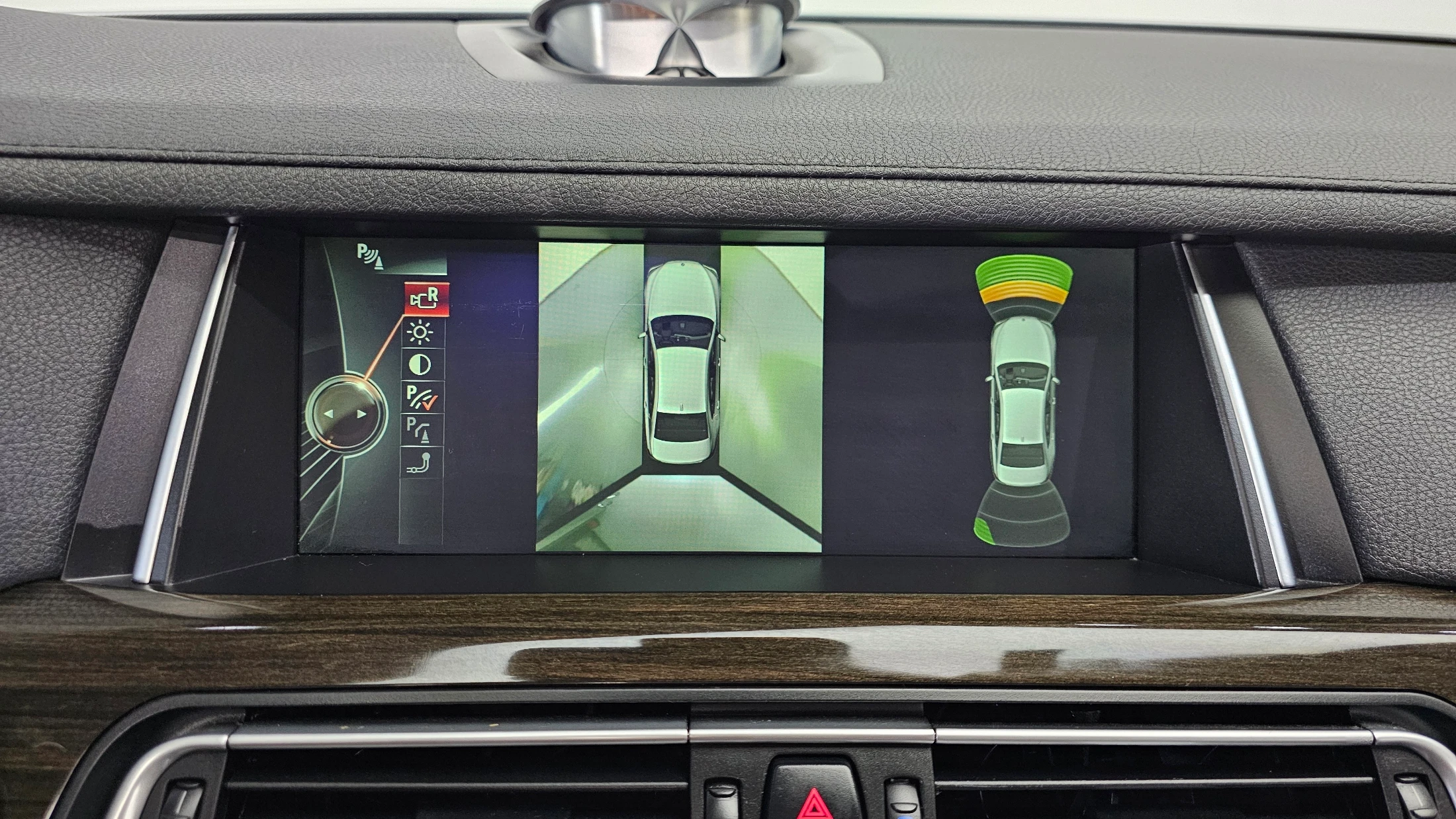 BMW 7-Series F01, 2013 — фото 18