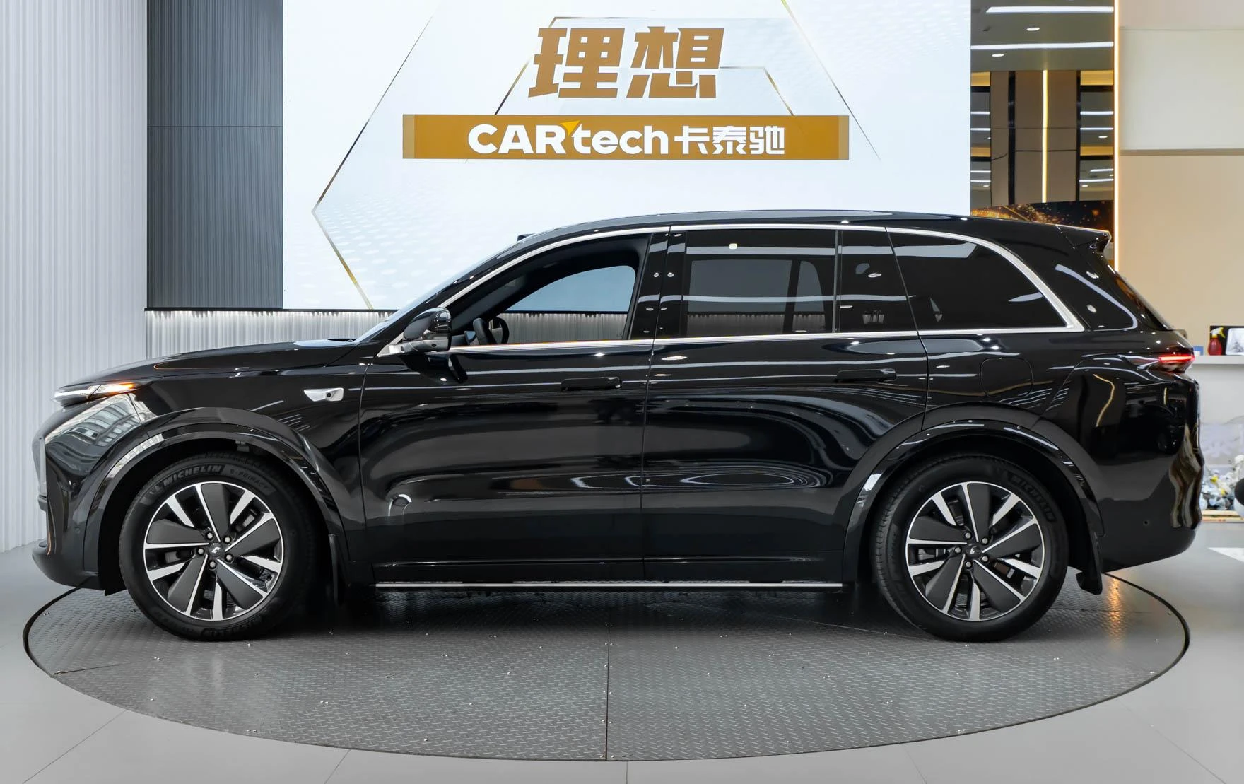 Li Auto Ideal L8, 2025 — фото 3