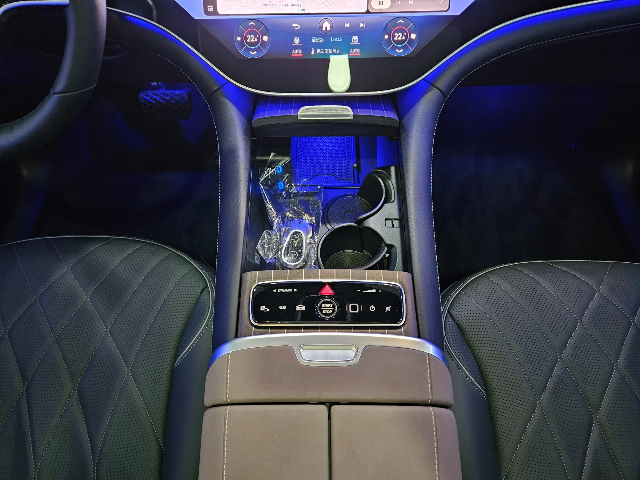 Mercedes-Benz Eqs SUV X296, 2025 — фото 9