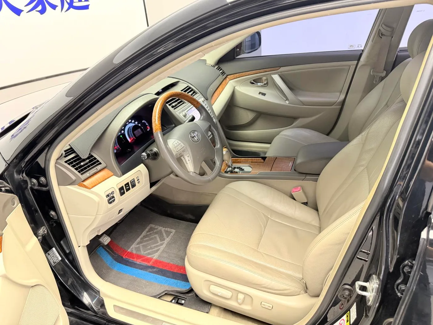 Toyota Camry, 2010 — фото 10
