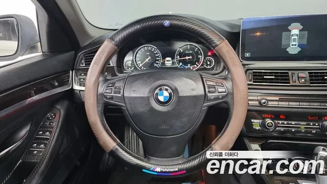 BMW 5-Series F10, 2013 — фото 13