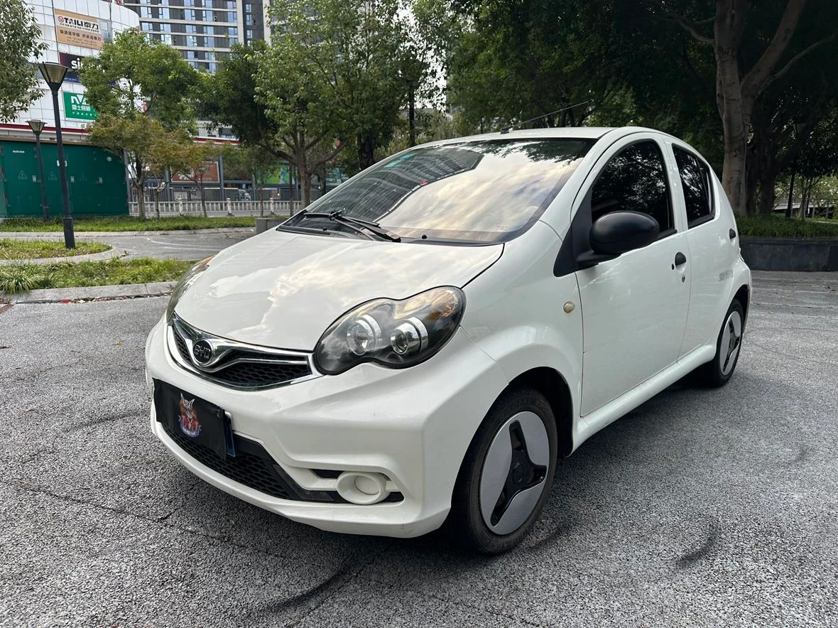BYD F0