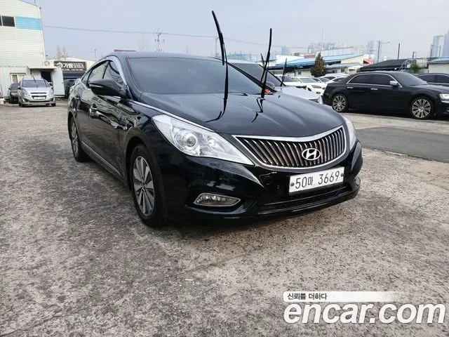 Hyundai Grandeur HG Hybrid