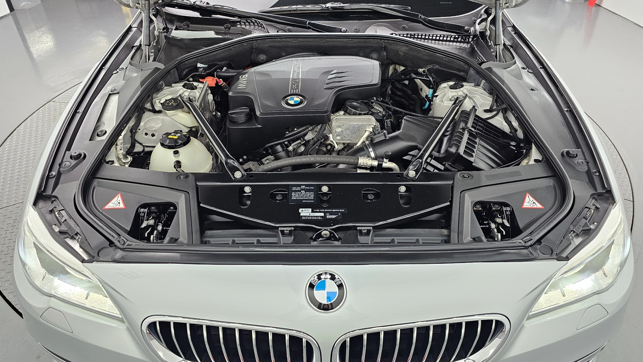 BMW 5-Series F10, 2015 — фото 6
