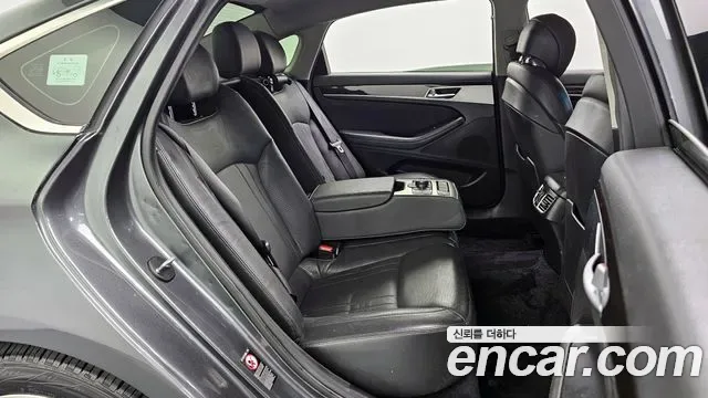 Genesis G80, 2016 — фото 12