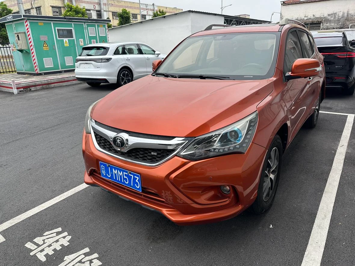 BYD Song