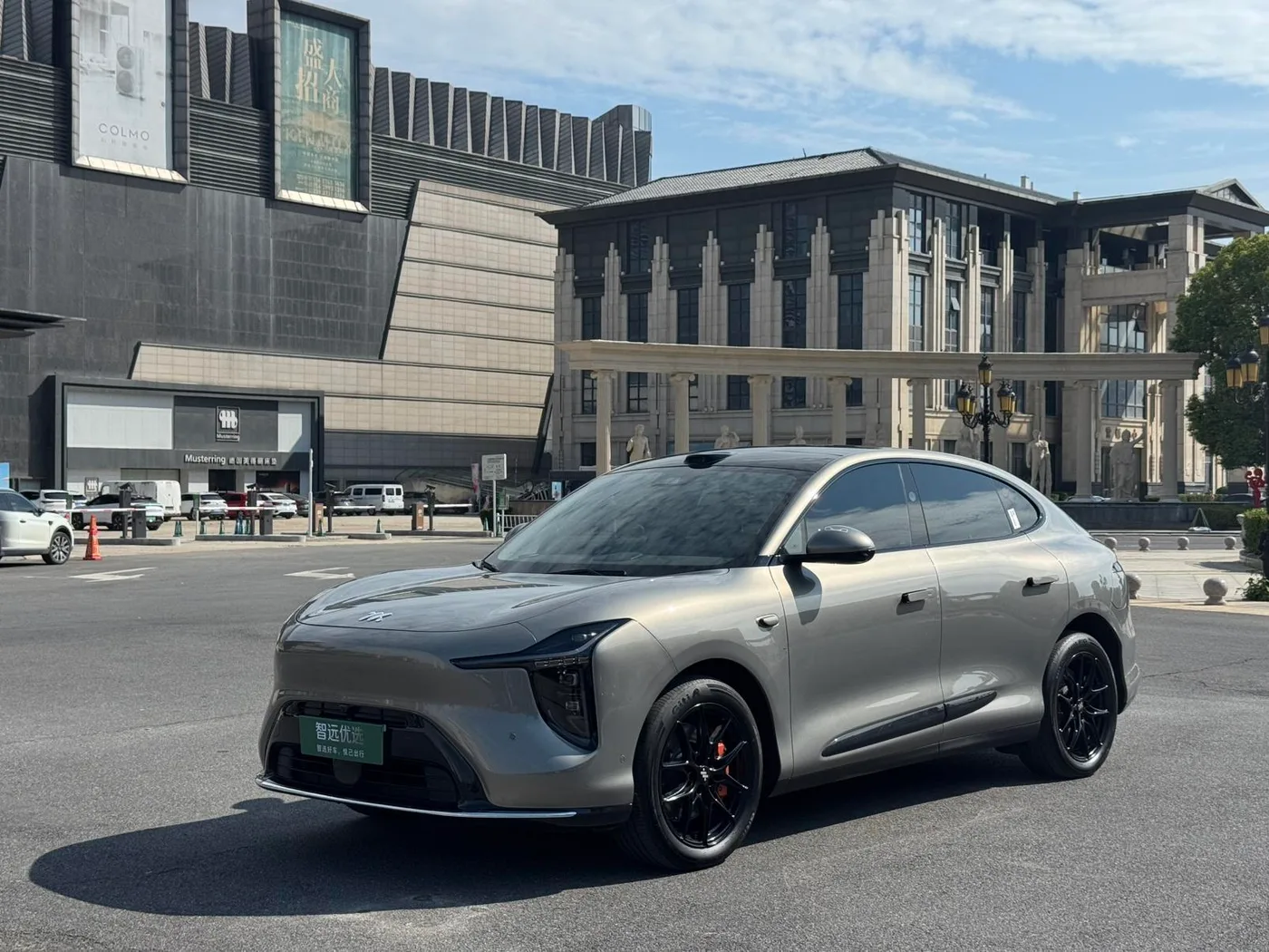 Zhiji Automobile Zhiji LS6, 2026 — внешний вид автомобиля