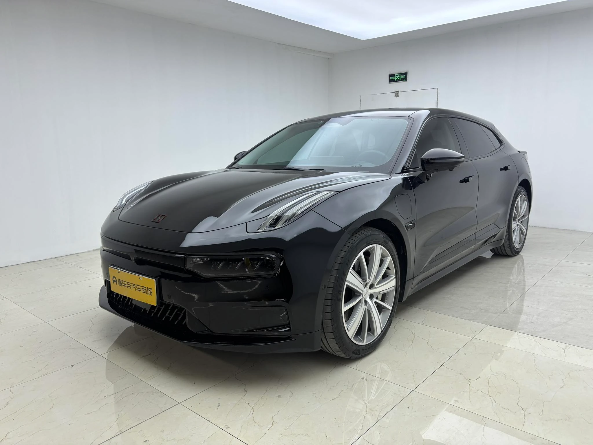 ZEEKR 001, 2023 — внешний вид автомобиля