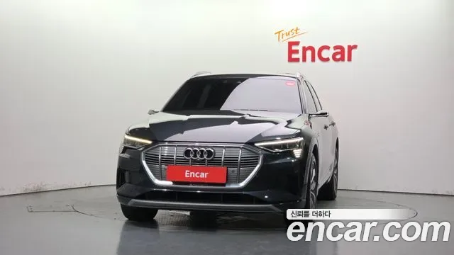Audi E-Tron, 2020 — фото 3