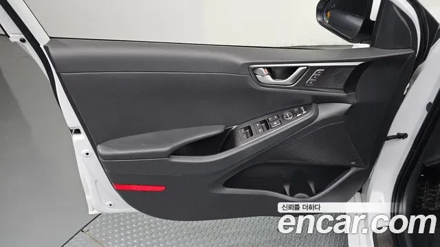 Hyundai Ioniq Ionic Electric, 2020 — фото 24