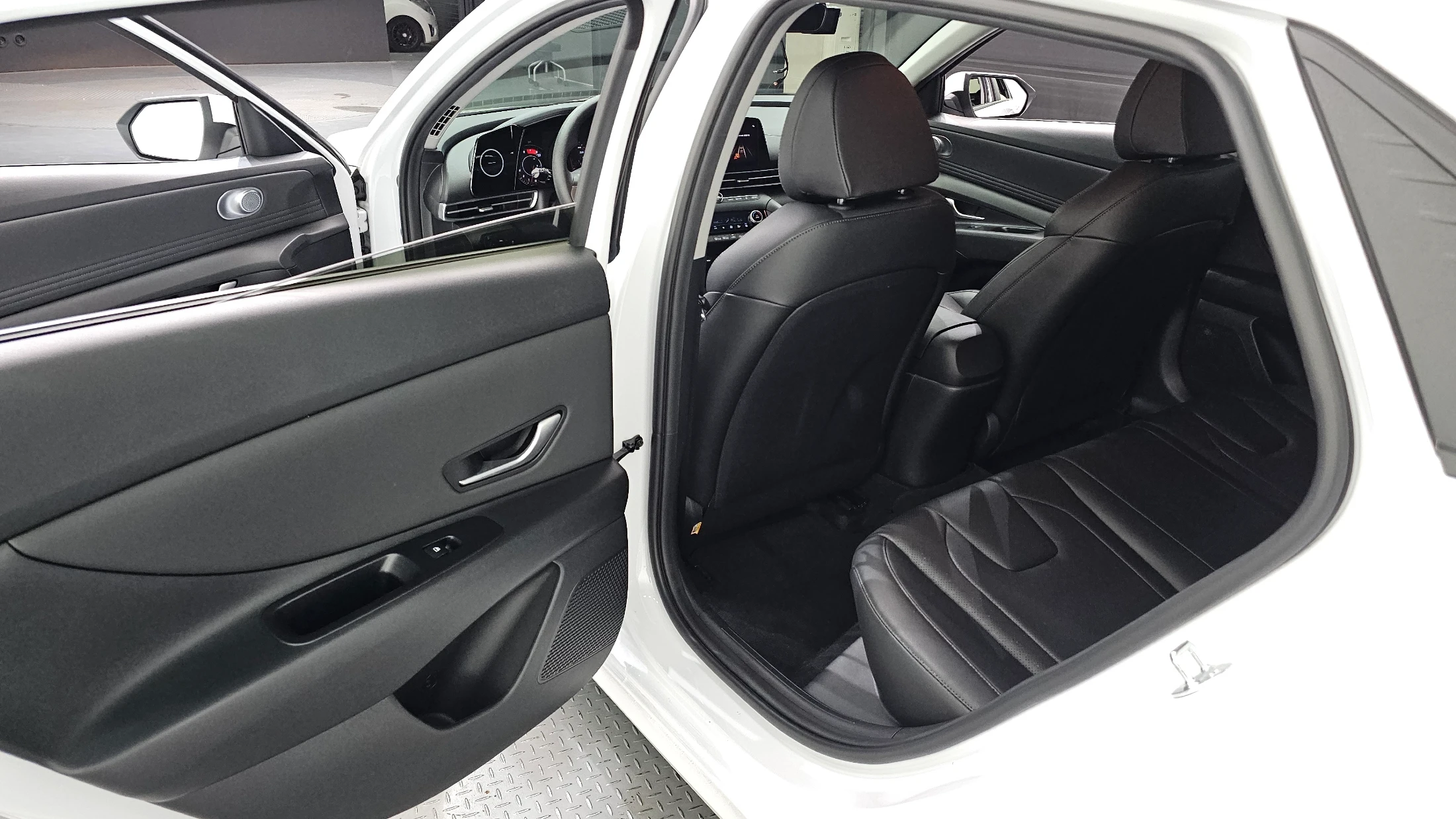 Hyundai Avante CN7, 2023 — фото 11