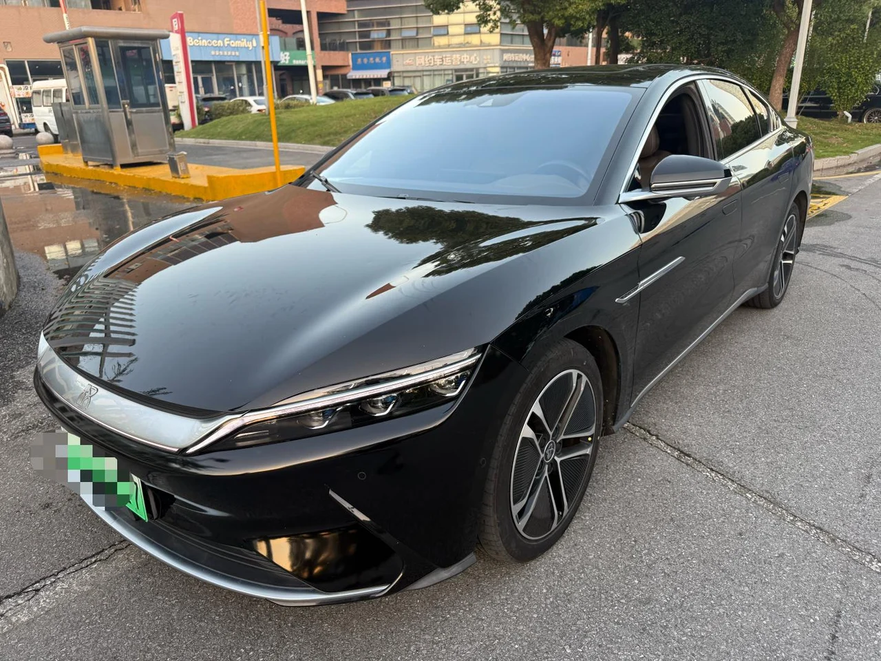 BYD Han EV