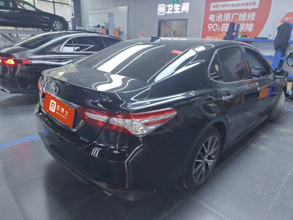 Toyota Camry, 2023 — фото 4