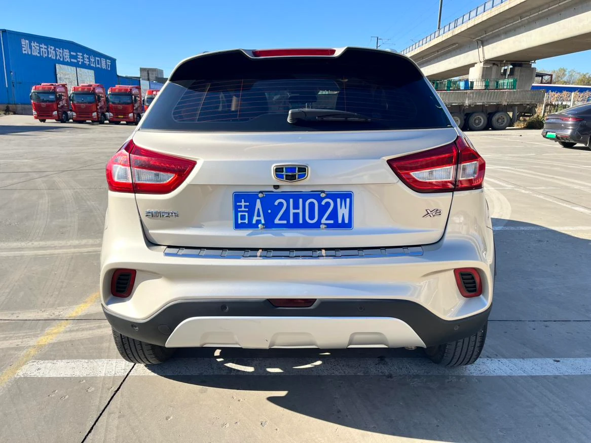 Geely Vision X3, 2017 — фото 15