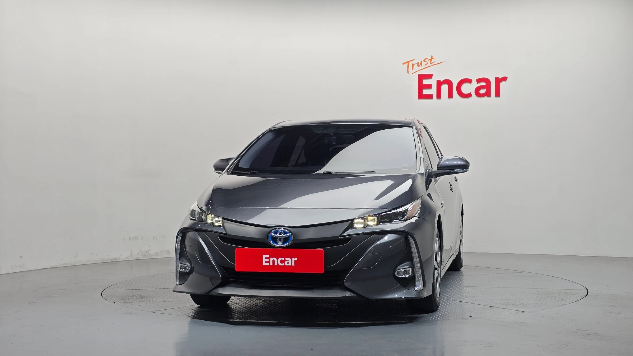 Toyota Prius Prime, 2017 — фото 3