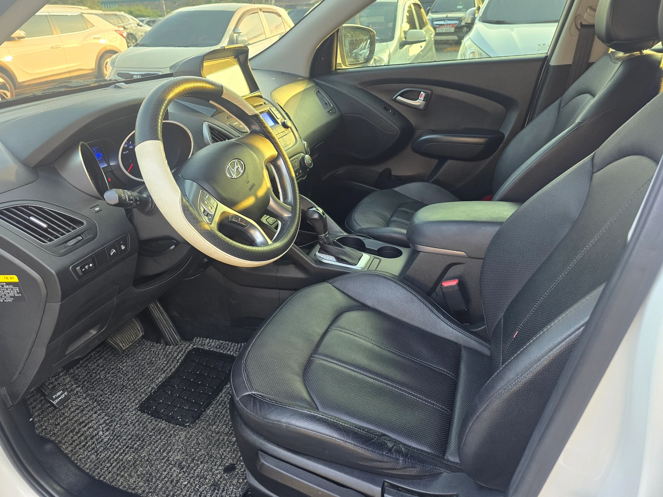 Hyundai Tucson ix, 2015 — фото 14