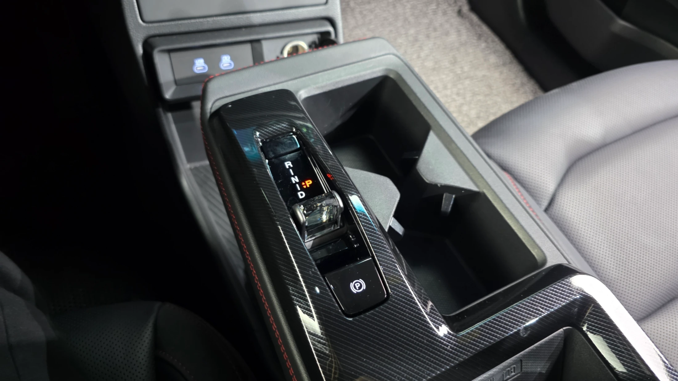 KG_Mobility_Ssangyong Actyon Activian, 2025 — фото 9