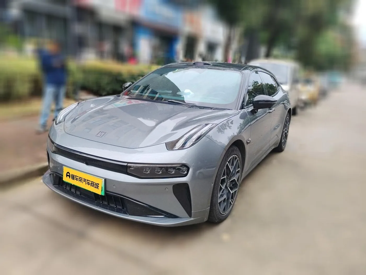 ZEEKR 001