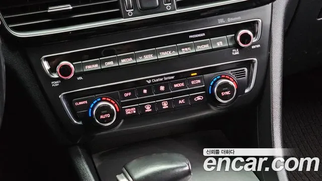 Kia K5 Hybrid, 2016 — фото 19