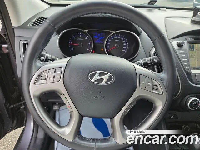 Hyundai Tucson ix, 2013 — фото 12