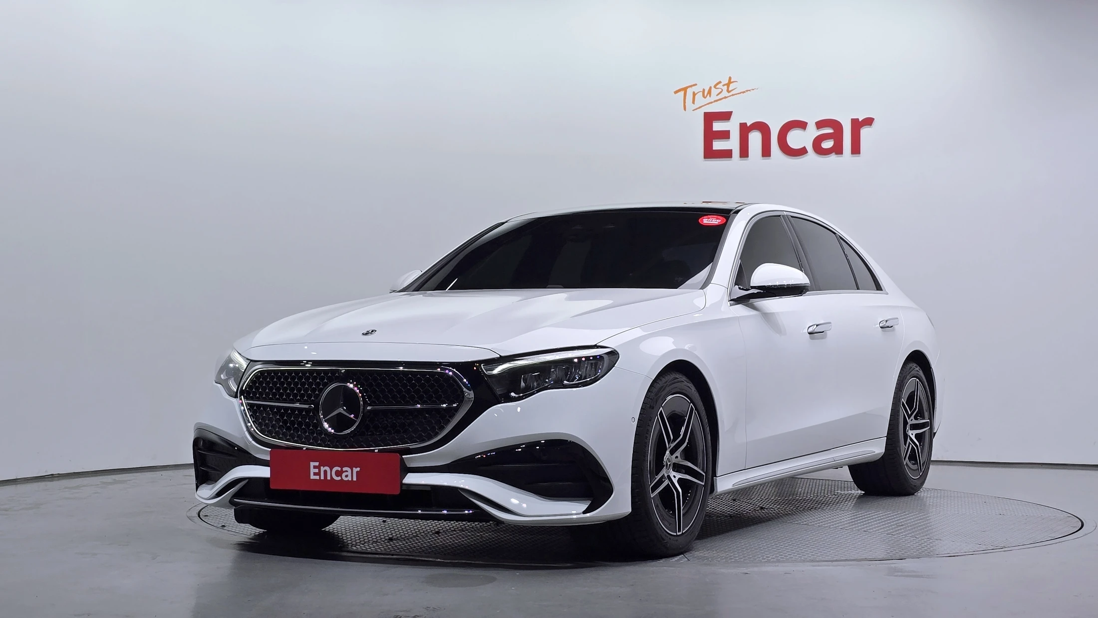 Mercedes-Benz E-Class W214