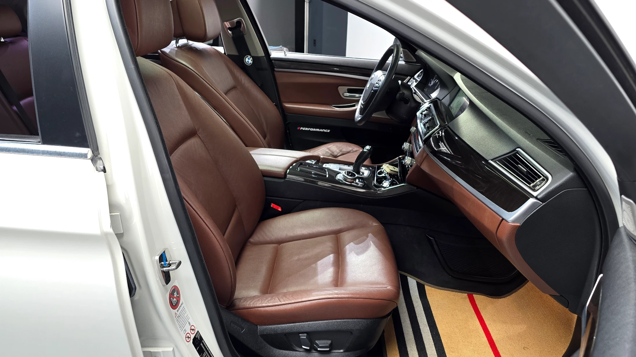 BMW 5-Series F10, 2012 — фото 27